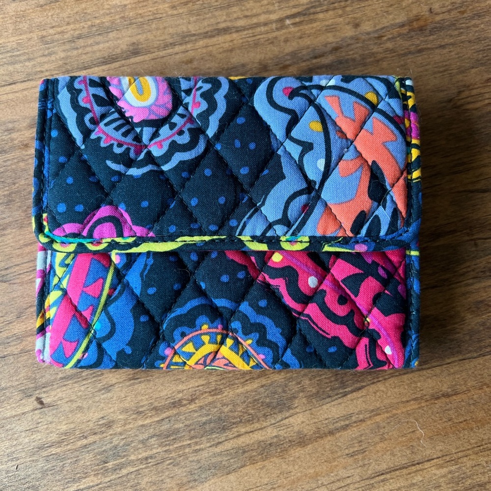 Vera Bradley Wallet never used.